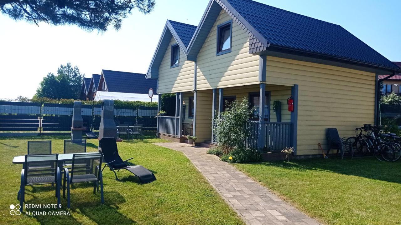 Maly Apartamencik Teo Rewal Exterior photo